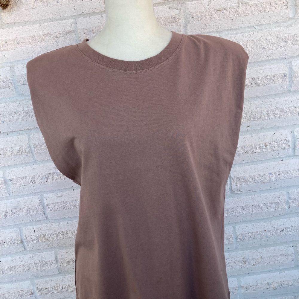 Zara women’s size S, Sleeveless, padded shoulders, crew neckline, wide arm area